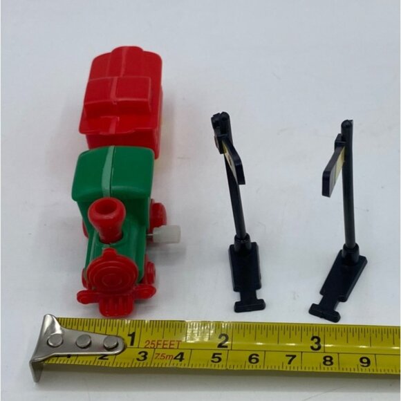 Vintage Train Christmas Decor Lot 1983 Shackman Container with 5 mini trains Toy - Picture 16 of 16